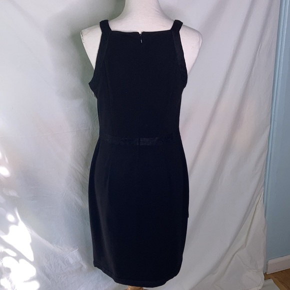 Cynthia Steffe 'Billie' Tulip Hem Lace Inset Dress - Picture 8 of 11